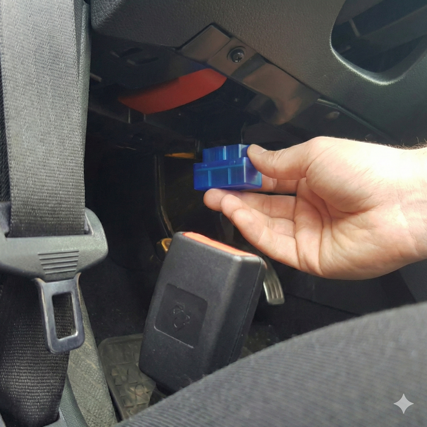 Bricoro CarCheck™ – détectez les pannes et économisez sur les frais de garage